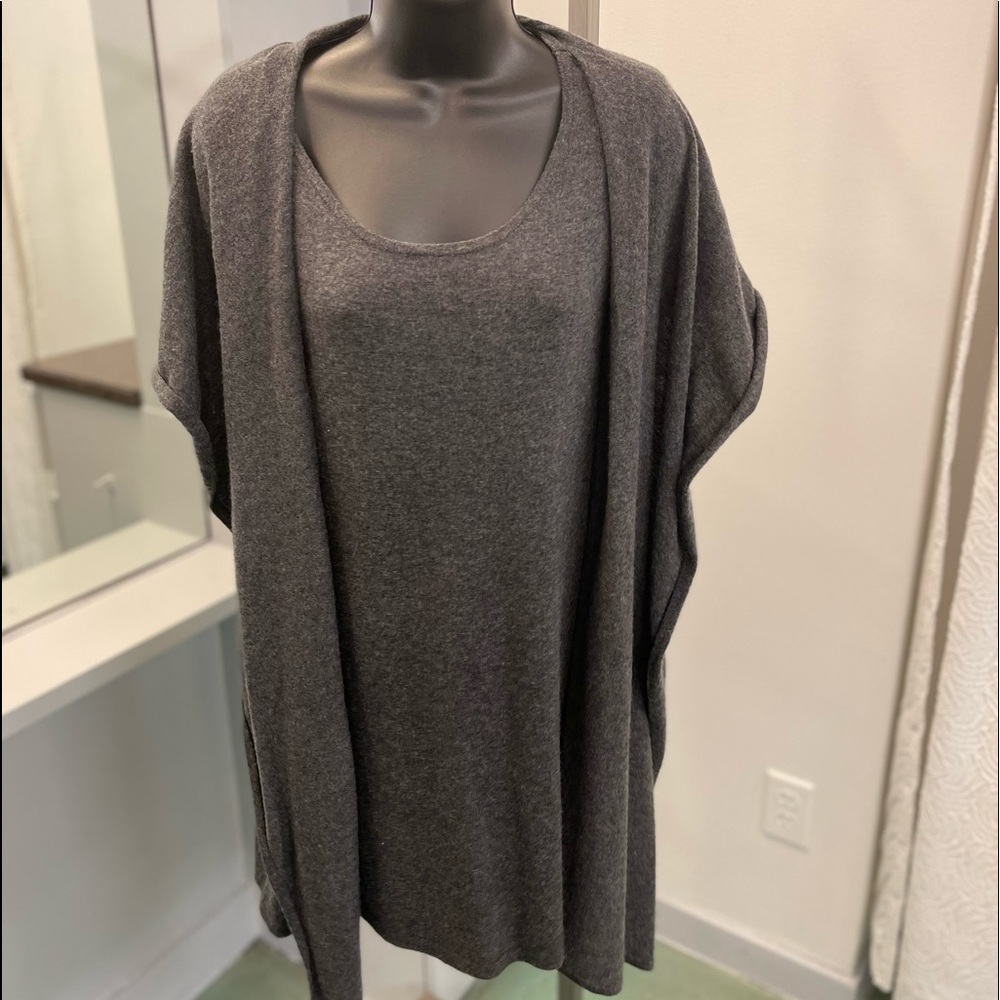 Miilla layered sweater dress in gray. Brand new, with tags. Must have for fall!